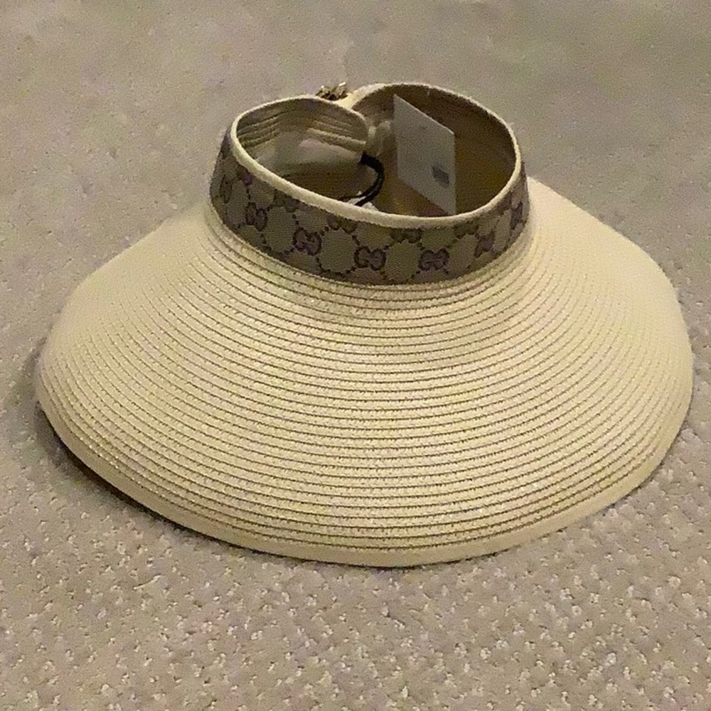 NWT Designer Inspired Sun Visor